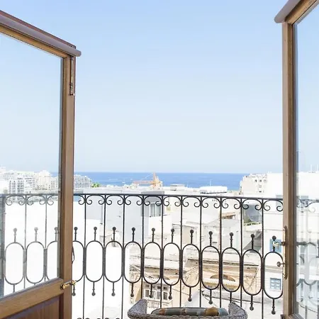 Appartamento Stunning 4 Bedroom Apart. Near Balluta Bay Sliema
