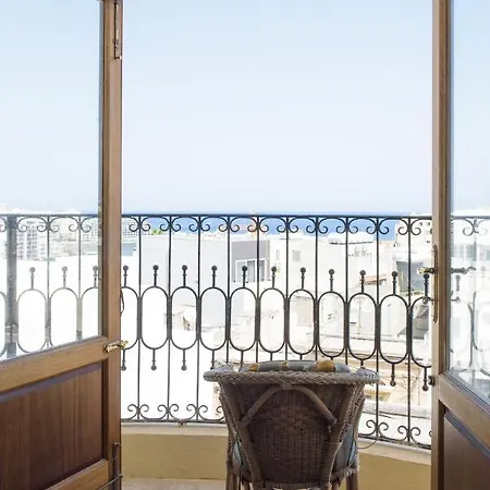 Apartamento Stunning 4 Bedroom Apart. Near Balluta Bay