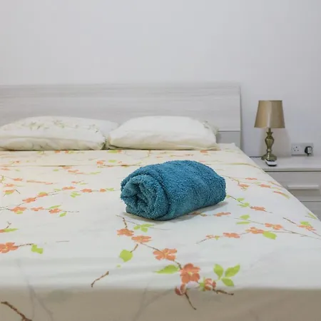 아파트 Stunning 4 Bedroom Apart. Near Balluta Bay 슬리에마