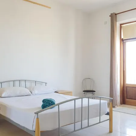 Stunning 4 Bedroom Apart. Near Balluta Bay * Sliema